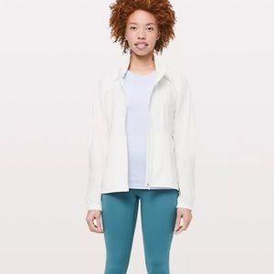 Breeze in size 10 Lululemon jacket!